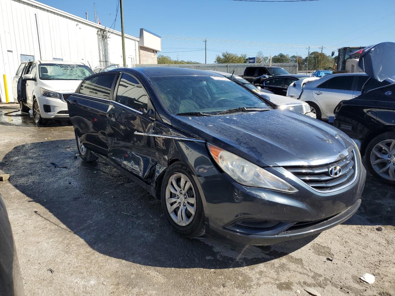 2012 Hyundai Sonata - Image 4