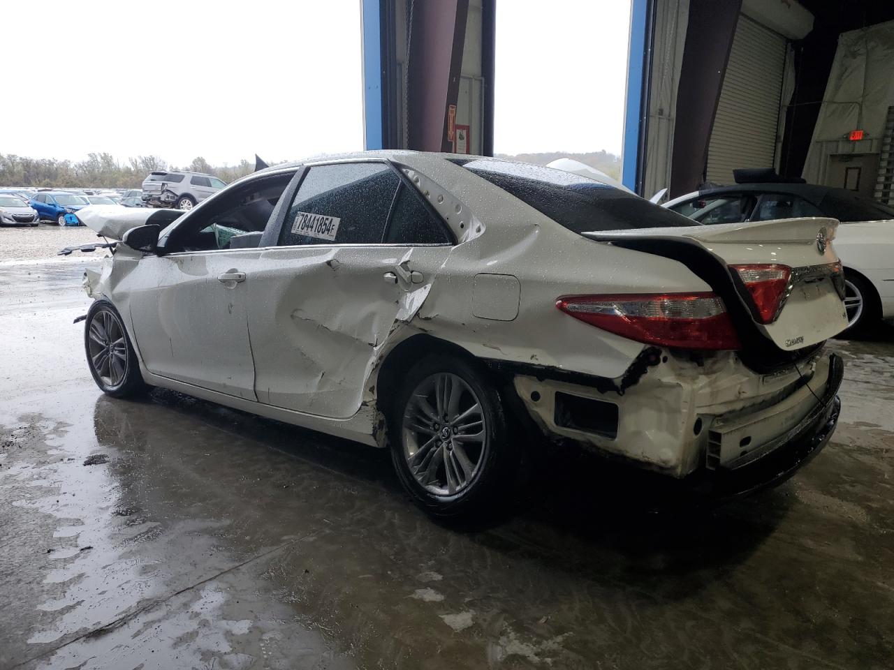 VIN 4T1BF1FK4GU569163 2016 TOYOTA CAMRY no.2