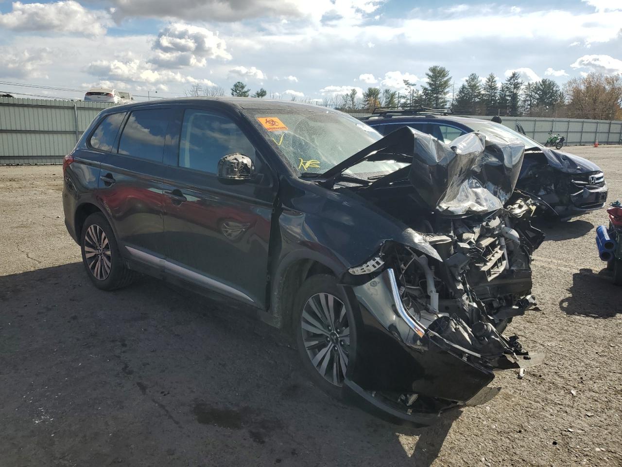2019 Mitsubishi Outlander - Image 4