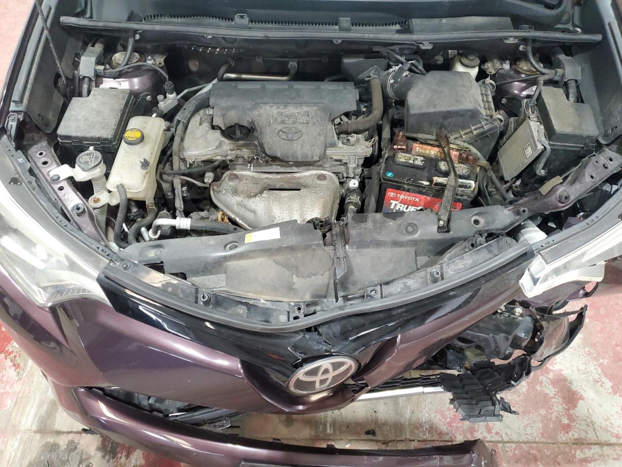 VIN 2T3JFREV4HW686384 2017 TOYOTA RAV4 no.12