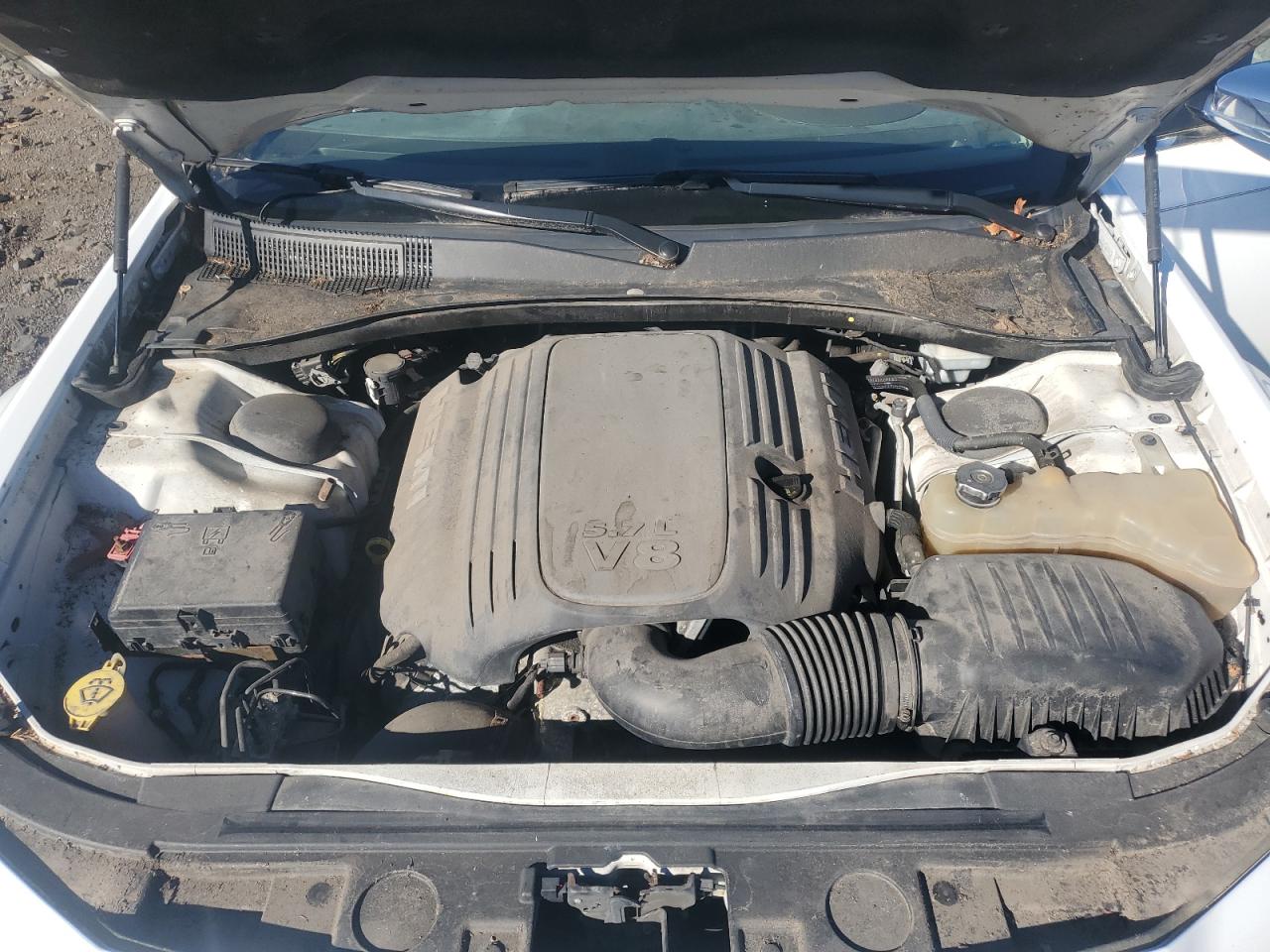 2011 Chrysler 300 - Image 11
