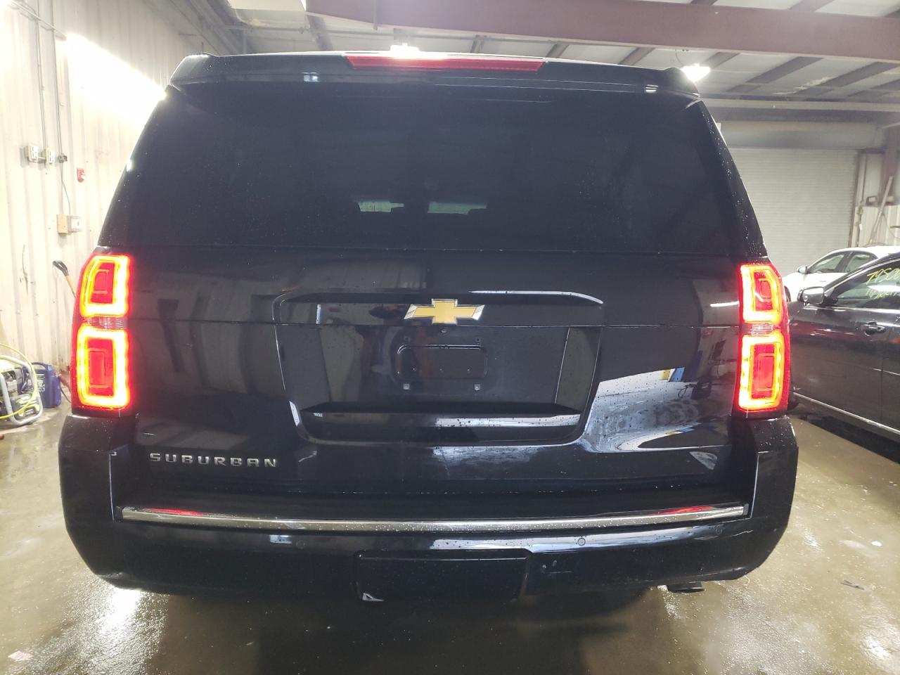 2015 Chevrolet Suburban - Image 6