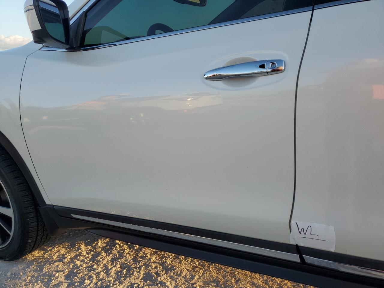 2019 Nissan Rogue - Image 13