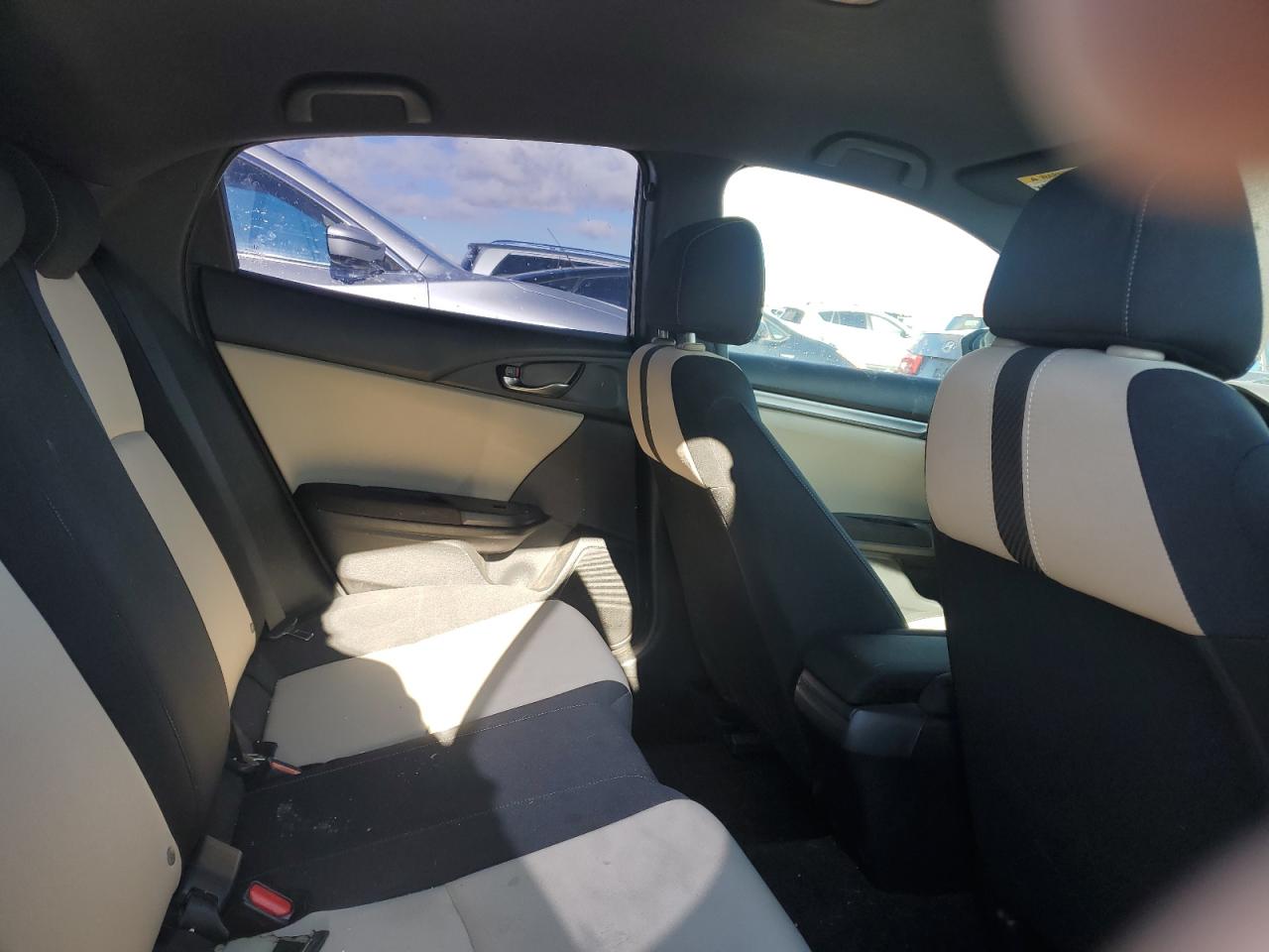 2017 Honda Civic - Image 10