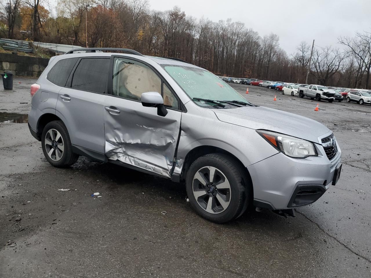 2017 Subaru Forester - Image 4