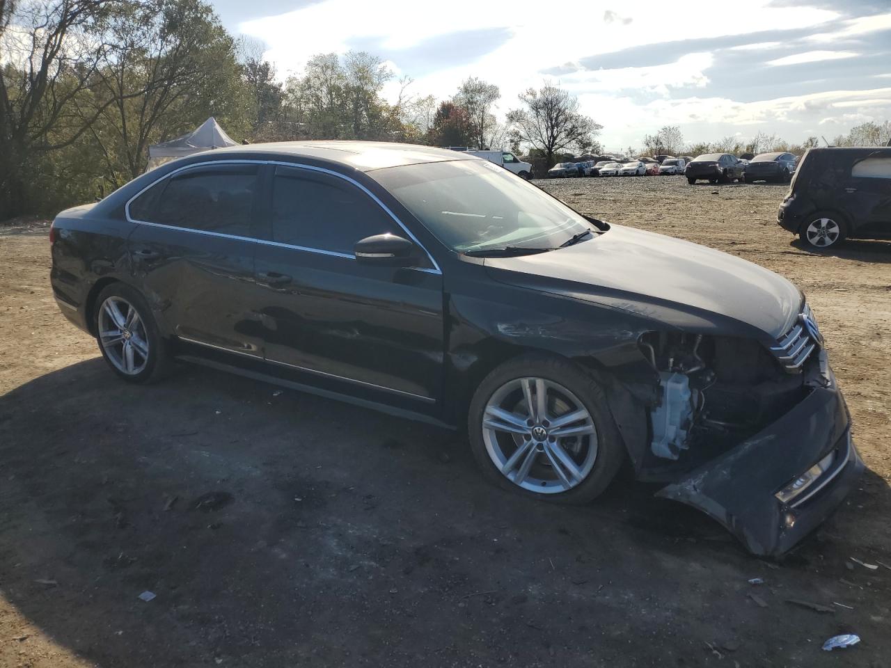 2014 Volkswagen Passat - Image 4