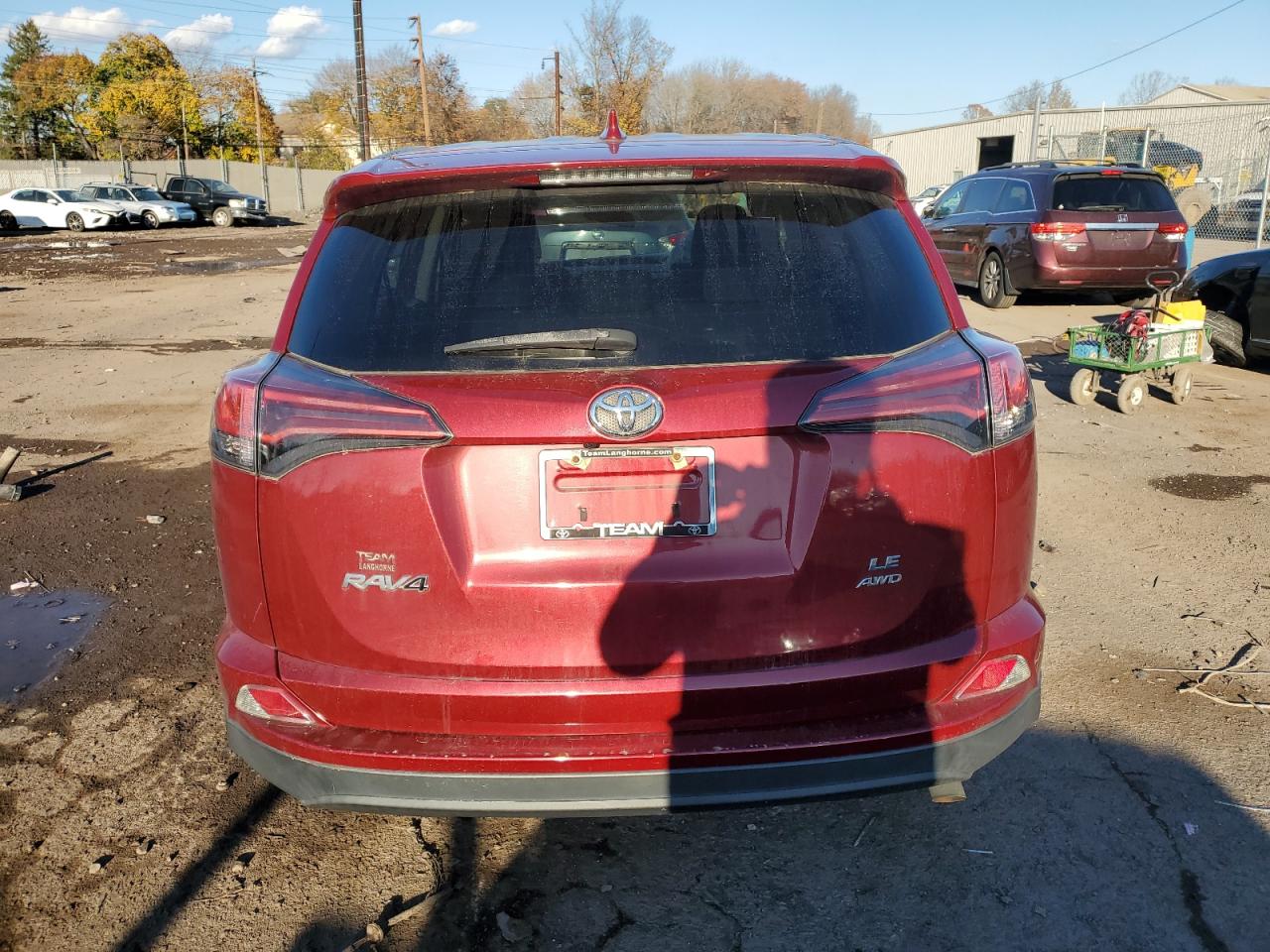 2018 Toyota Rav4 Le VIN: 2T3BFREVXJW827856 Lot: 80261824