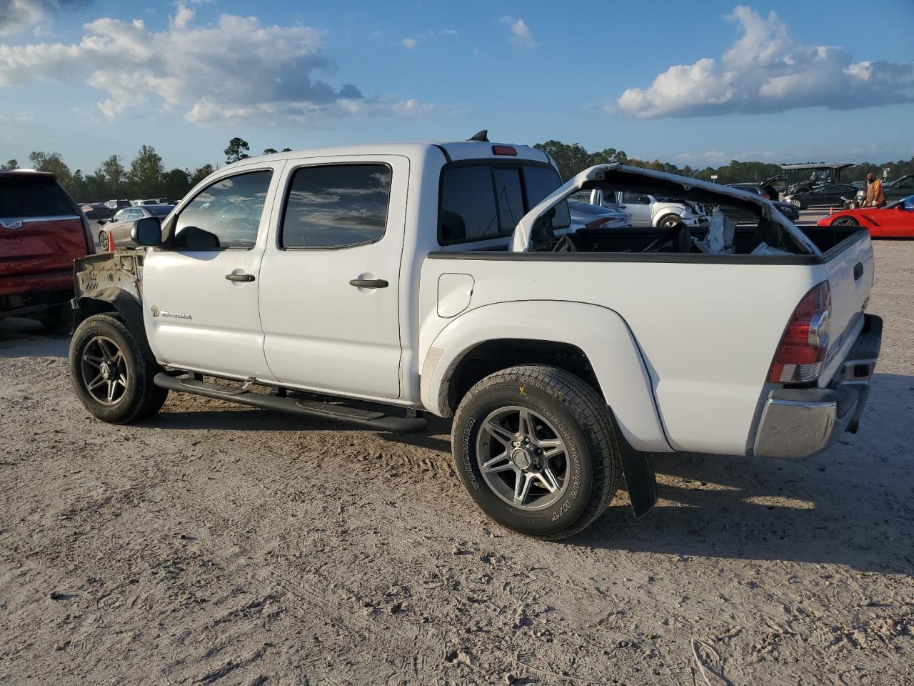 VIN 3TMJU4GN7EM158213 2014 TOYOTA TACOMA no.2