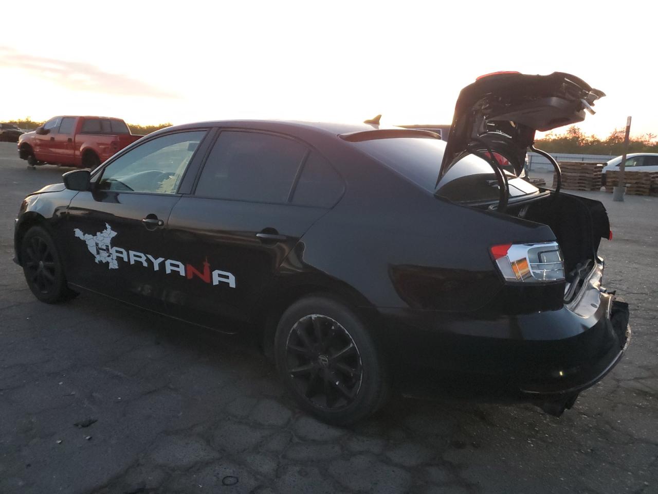 2015 Volkswagen Jetta - Image 2