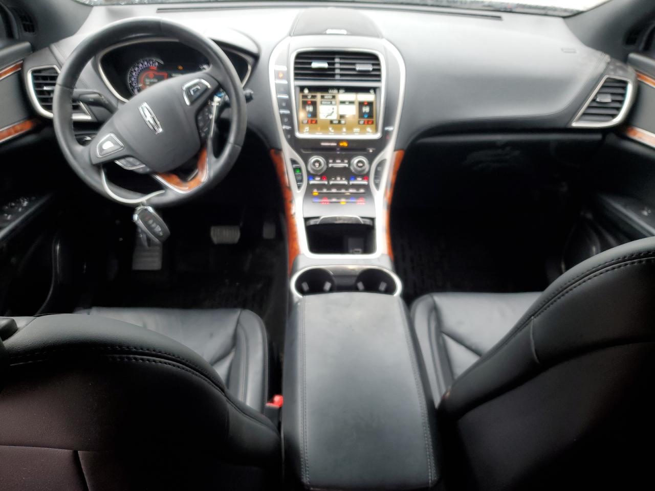 2018 Lincoln MKX - Image 8