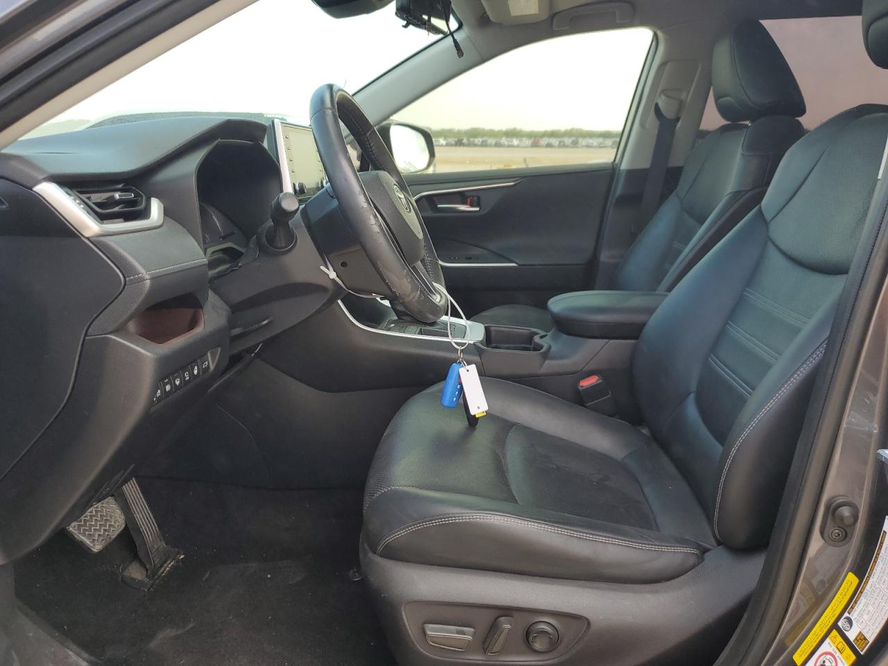 2019 Toyota RAV 4 - Image 7