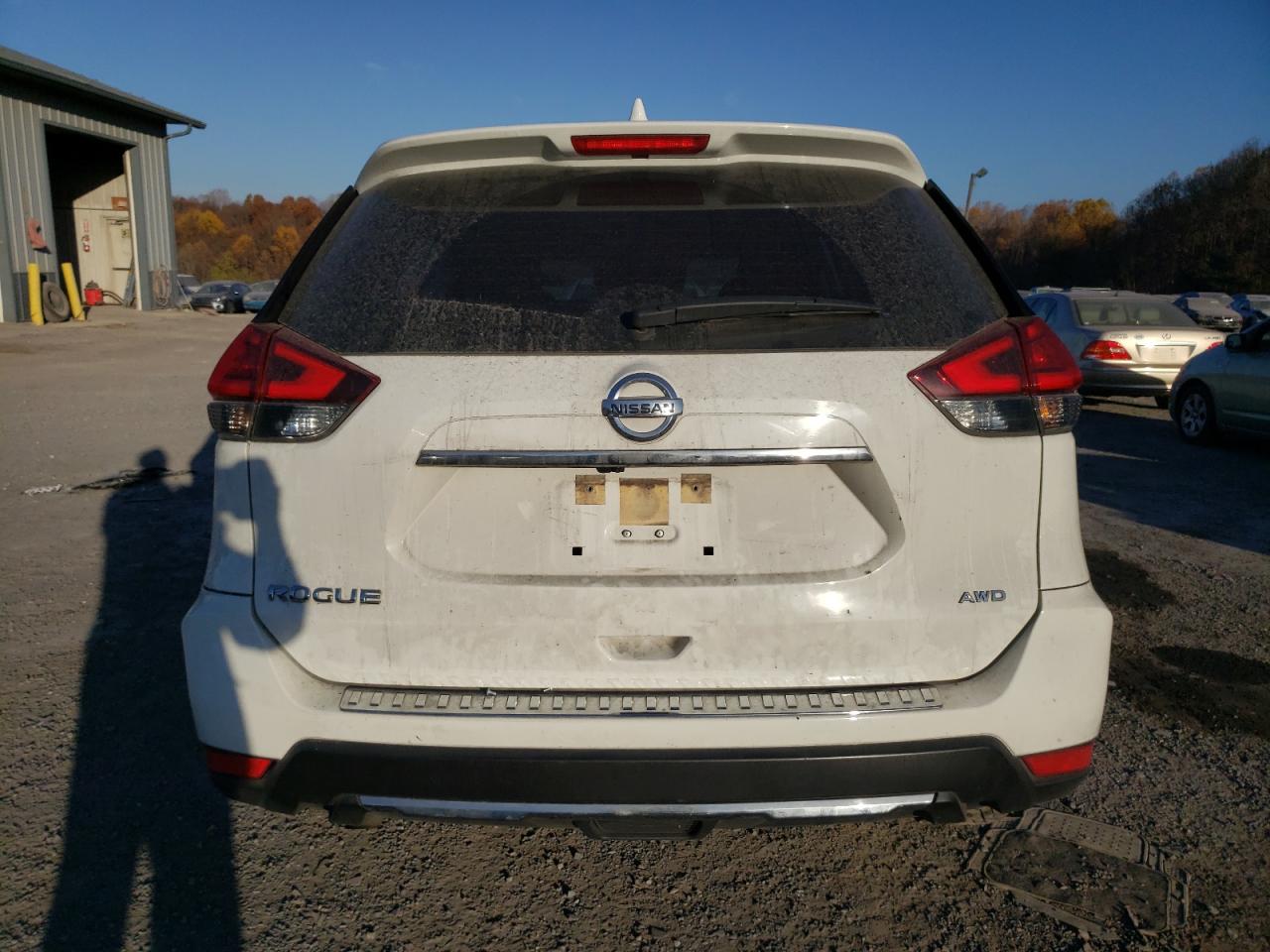 2017 Nissan Rogue - Image 6