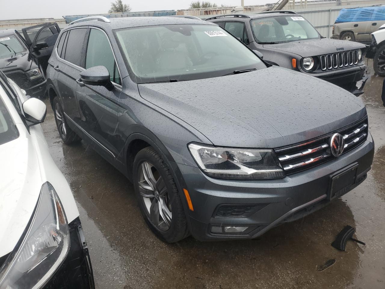 2021 Volkswagen Tiguan - Image 4