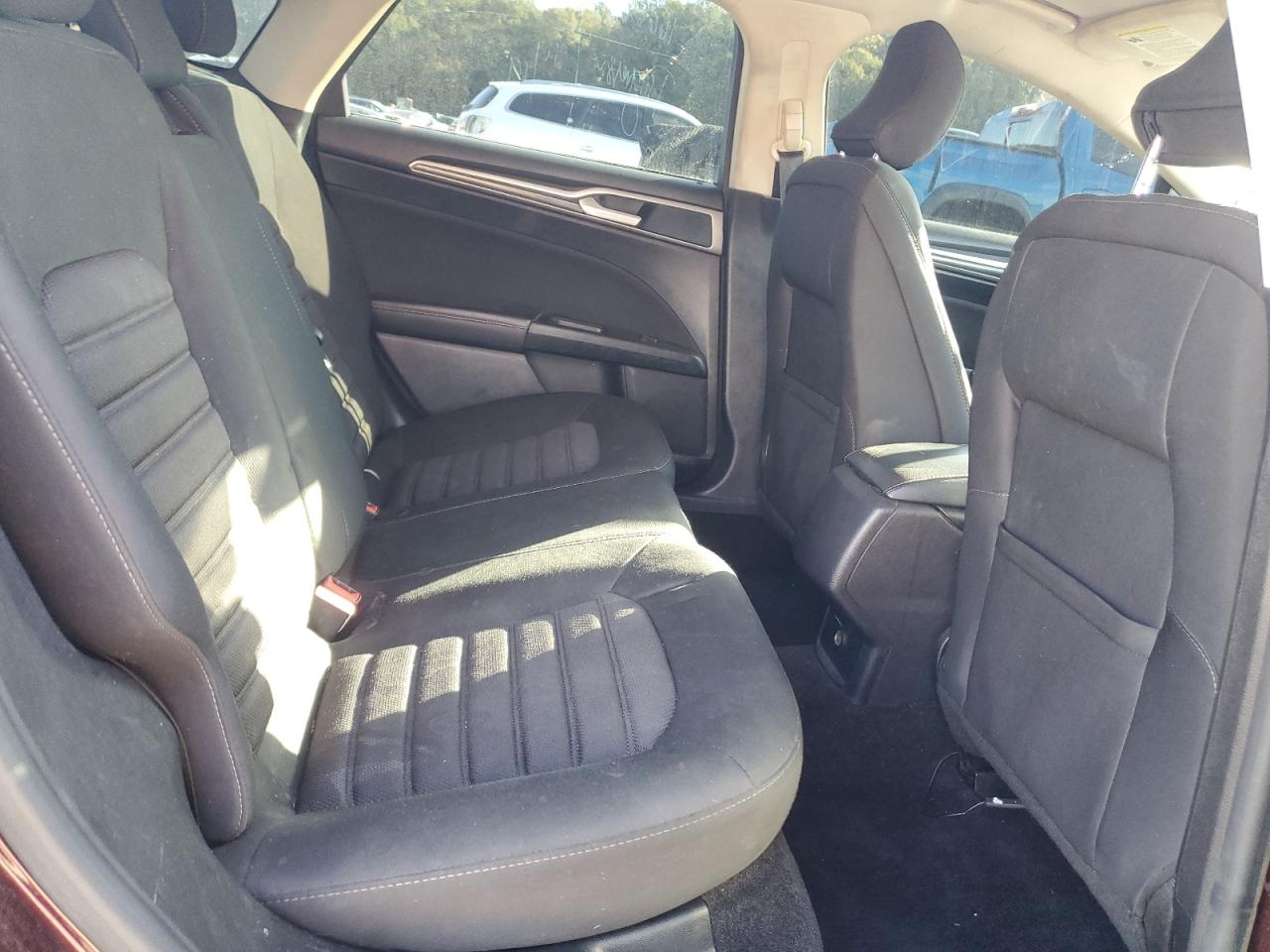 2017 Ford Fusion - Image 11