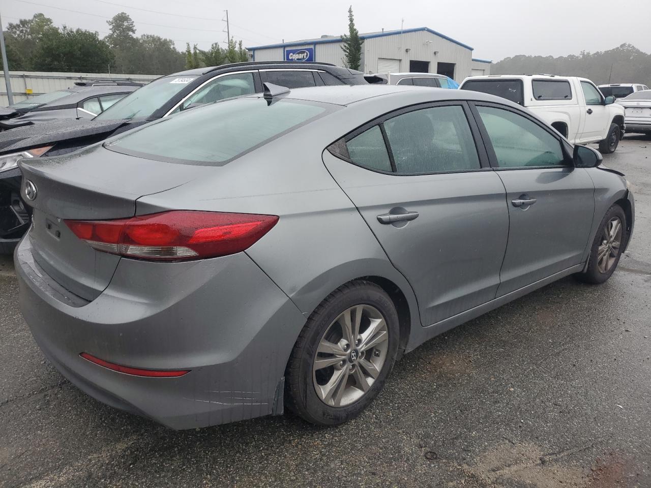2017 Hyundai Elantra - Image 3