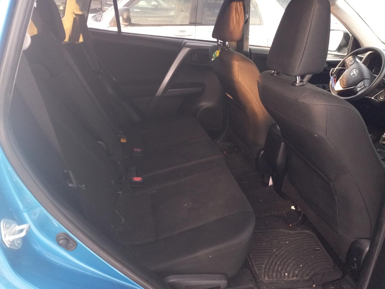 2018 Toyota RAV 4 - Image 10
