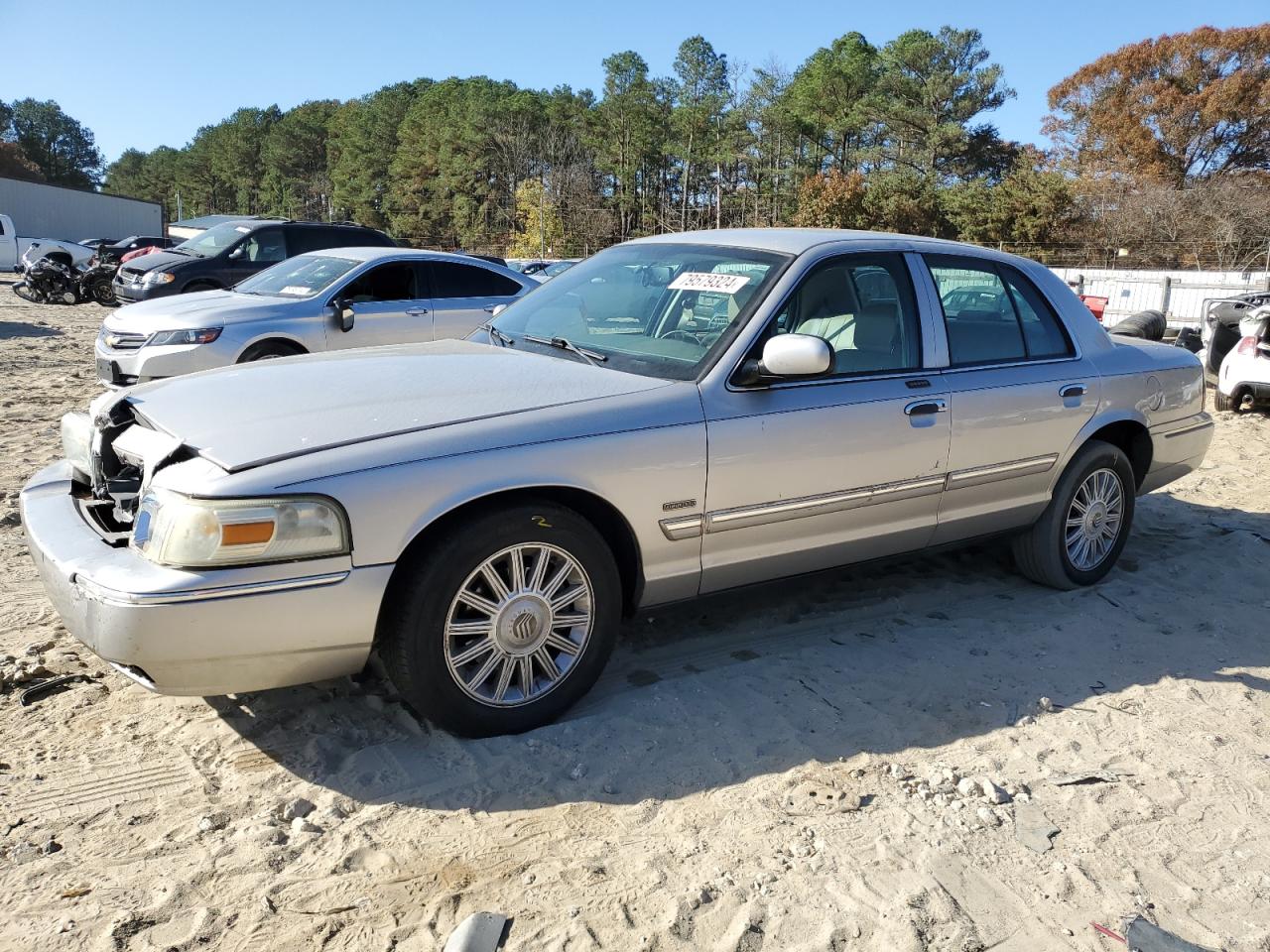 2010 Mercury Grand Marquis - Image 1