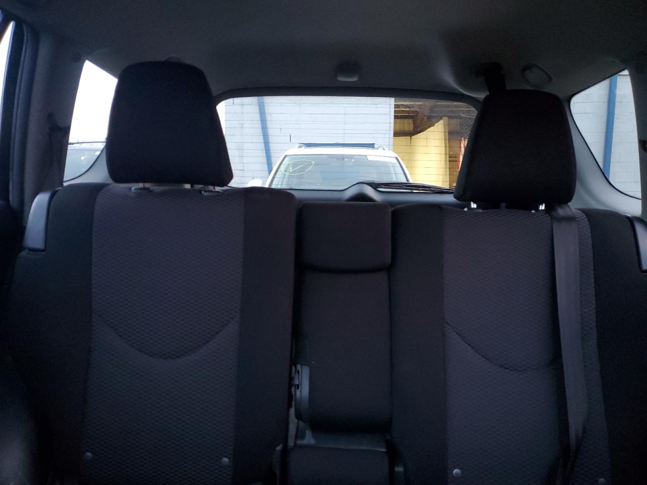 2012 Toyota RAV 4 - Image 10