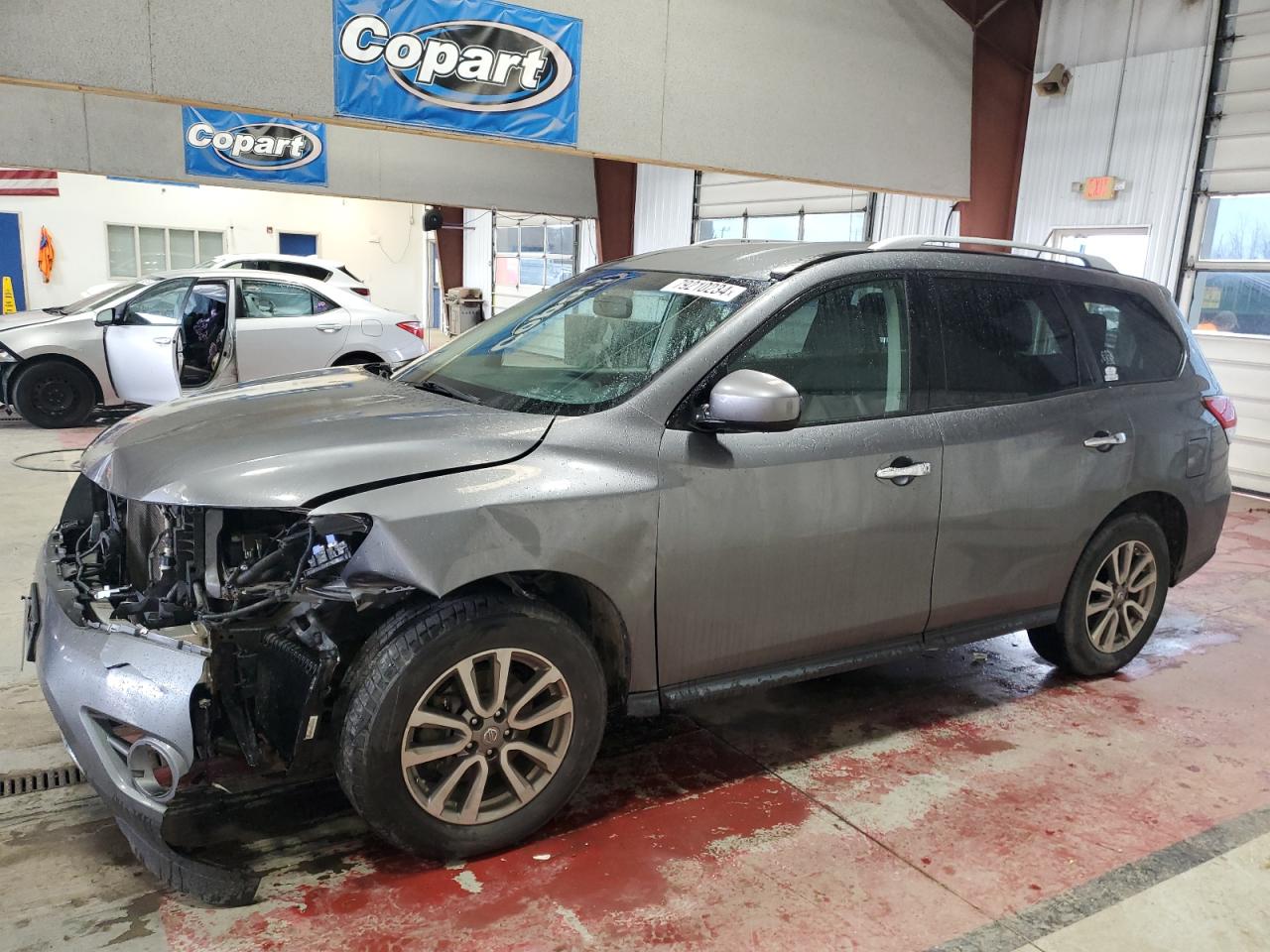 2015 Nissan Pathfinder - Image 1