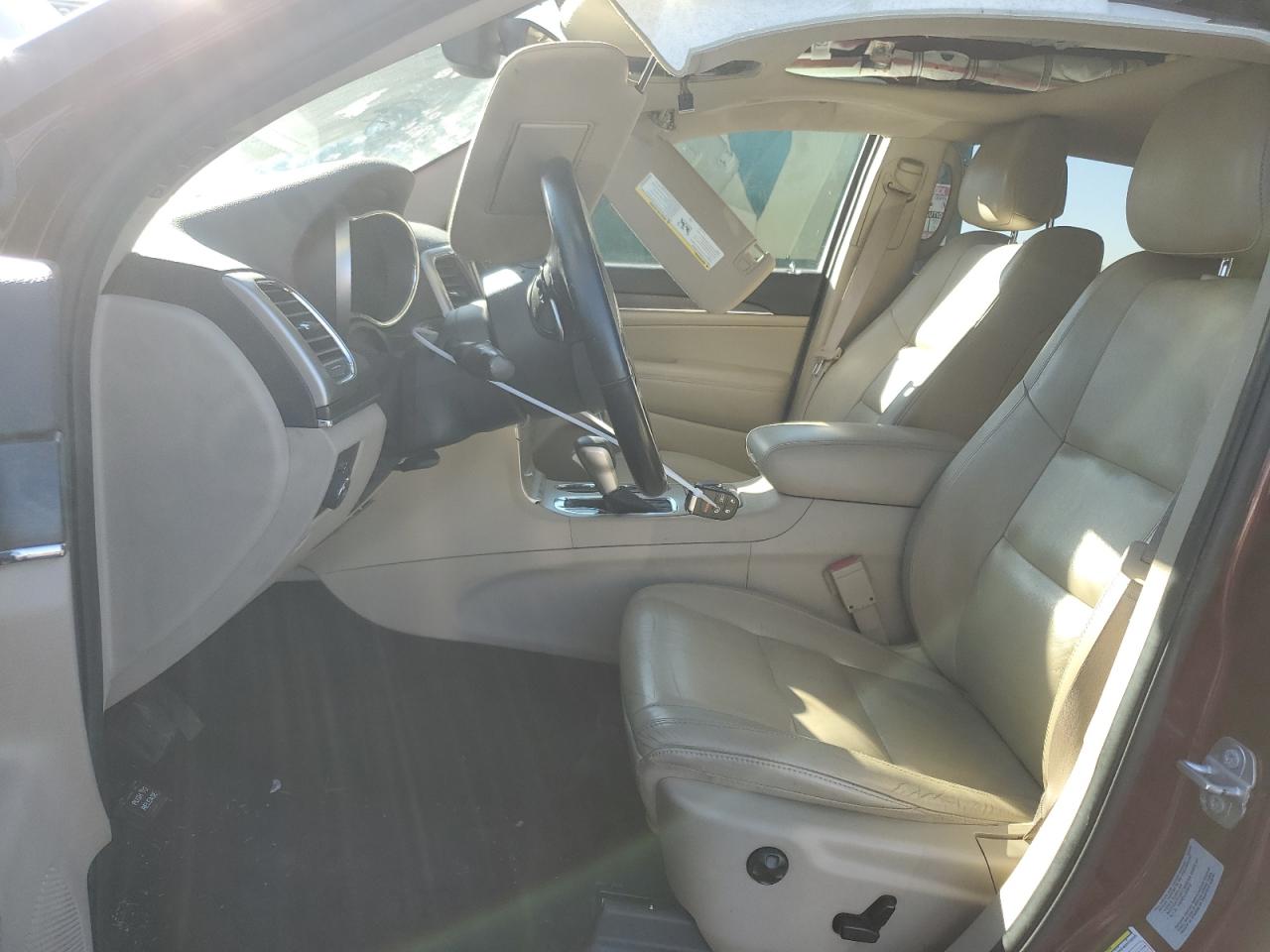 2017 Jeep Grand Cherokee - Image 7