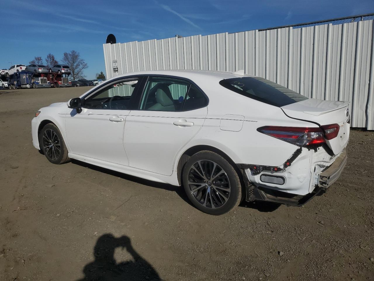 2019 Toyota Camry L VIN: 4T1B11HK4KU760604 Lot: 81040864