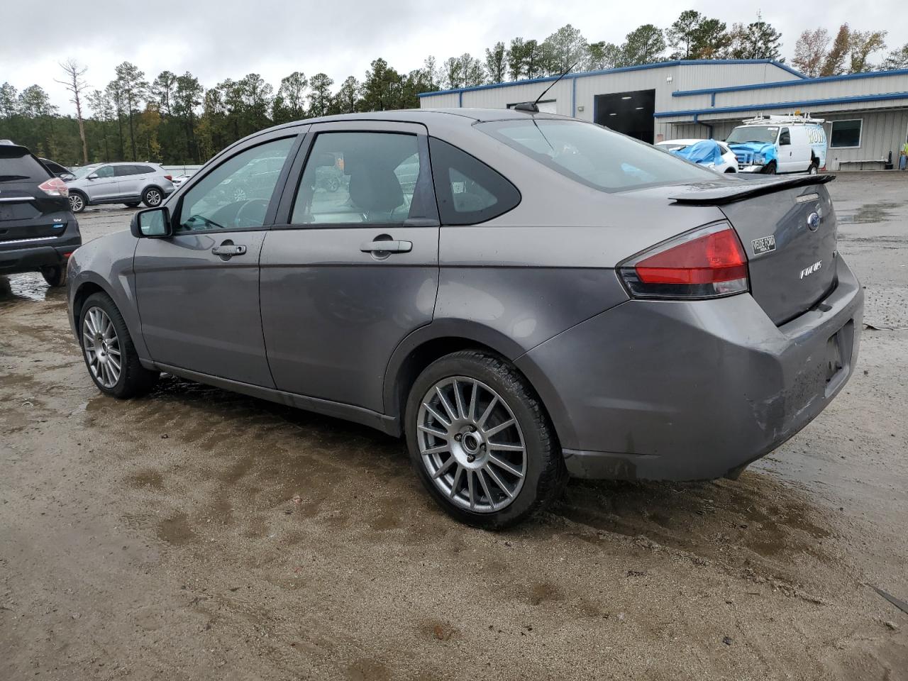 2011 Ford Focus - Image 2