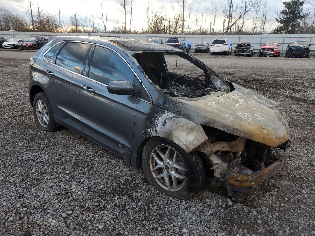 VIN 2FMPK4J9XRBA61019 2024 FORD EDGE no.4