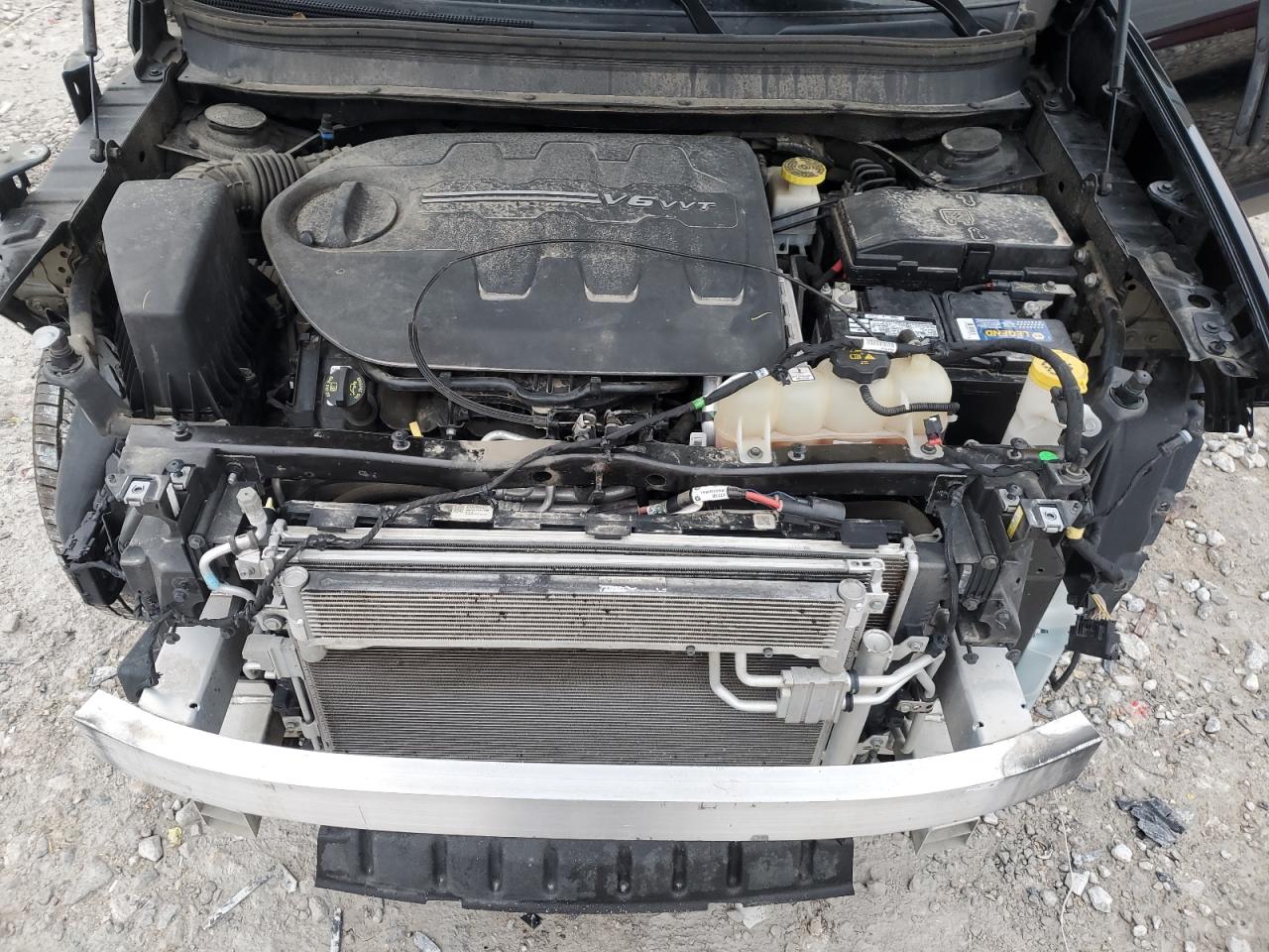 2019 Jeep Grand Cherokee - Image 12