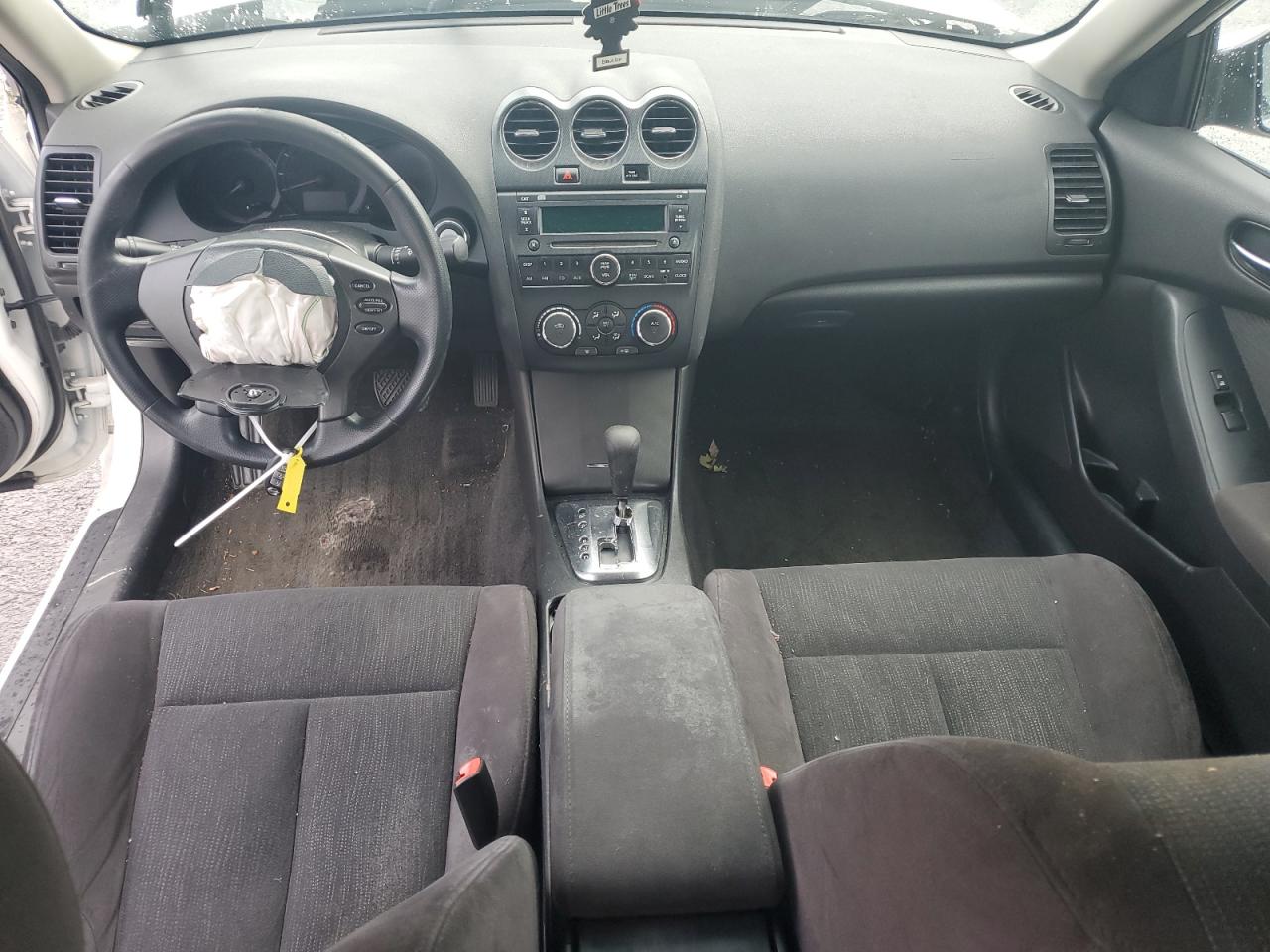 2012 Nissan Altima - Image 8