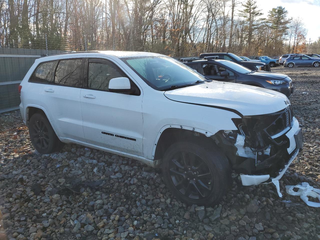 2019 Jeep Grand Cherokee - Image 4
