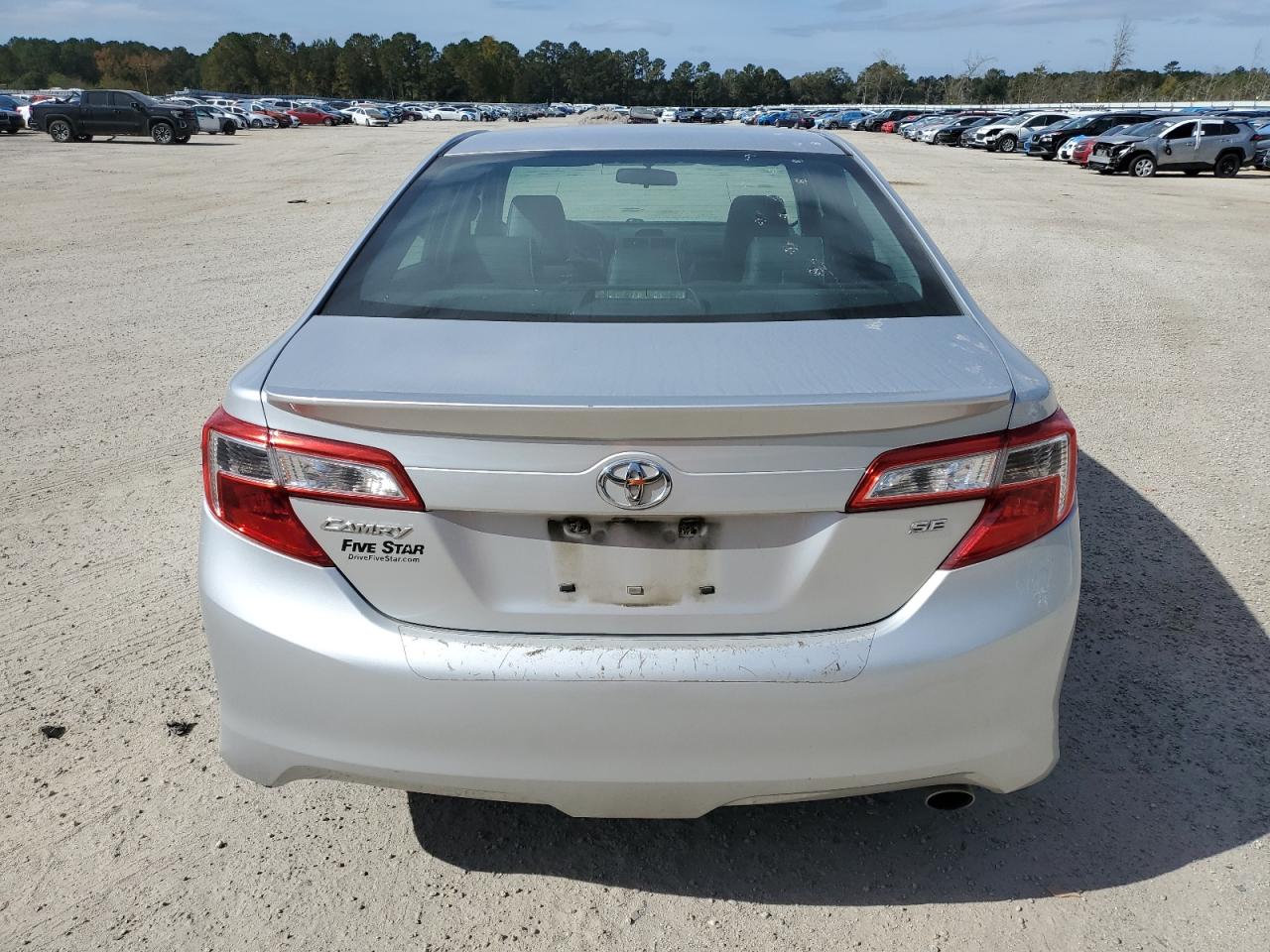 2013 Toyota Camry - Image 6