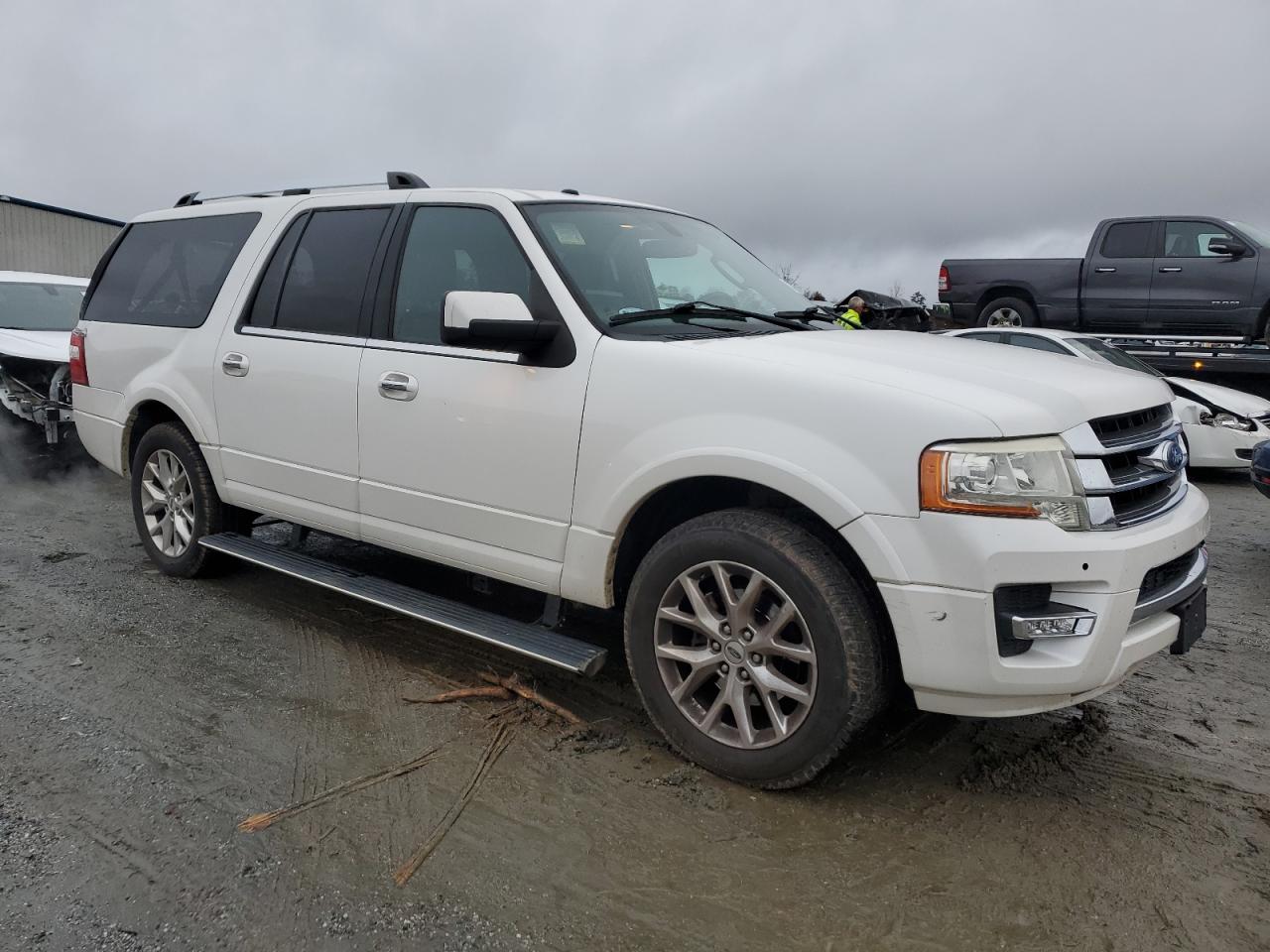 2015 Ford Expedition - Image 4