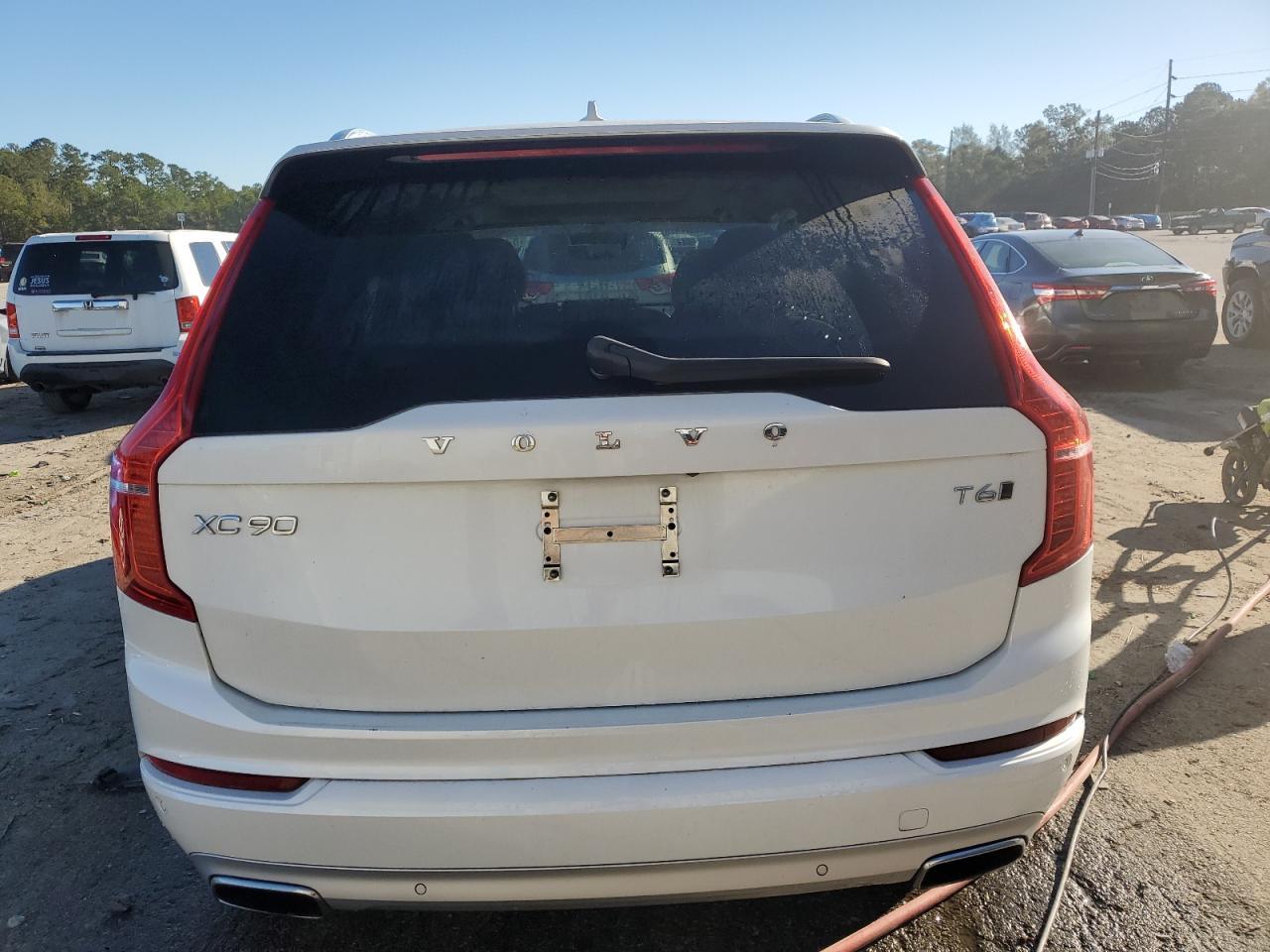 2021 Volvo XC90 - Image 6