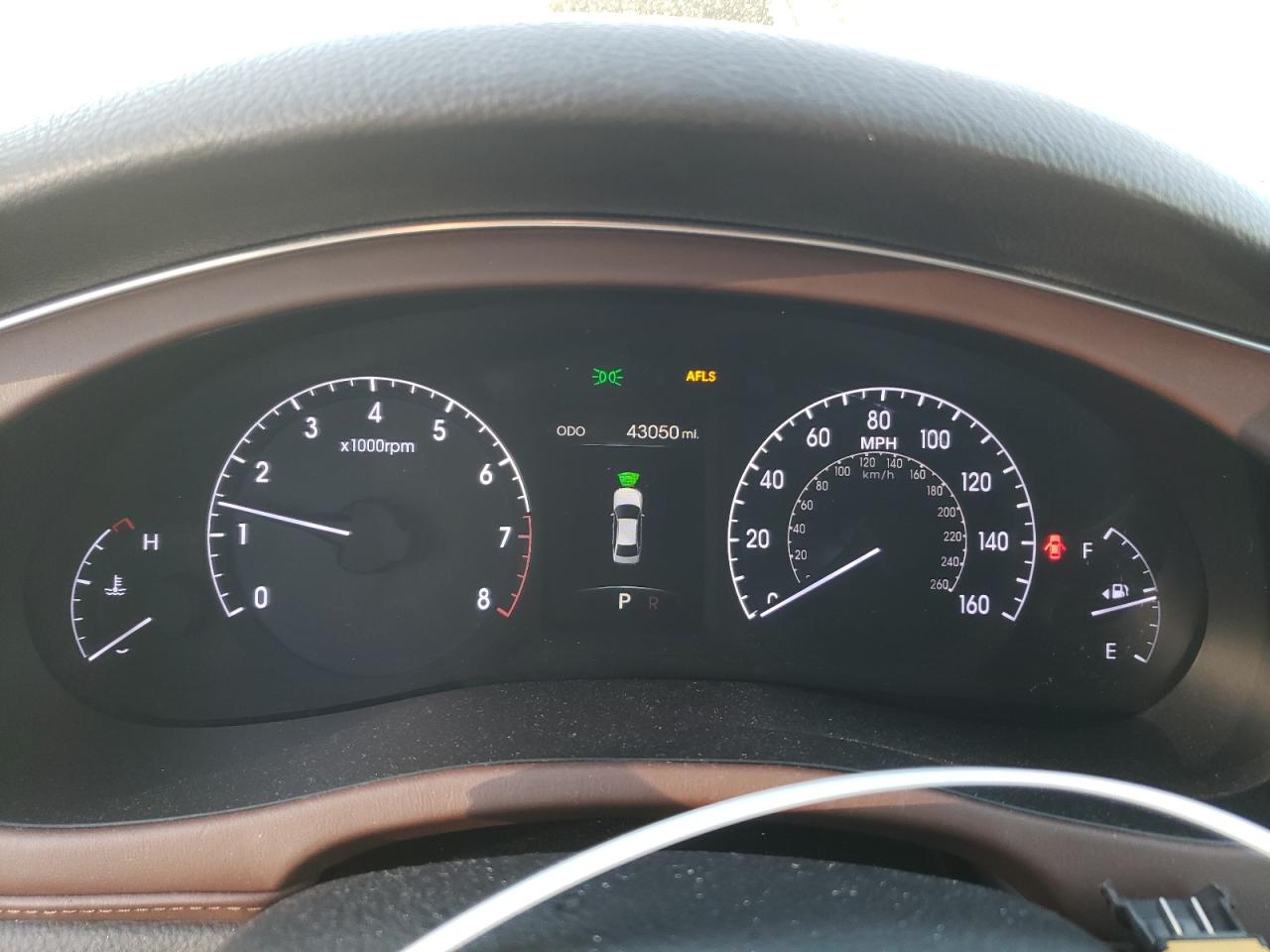 2013 Hyundai Genesis - Image 9