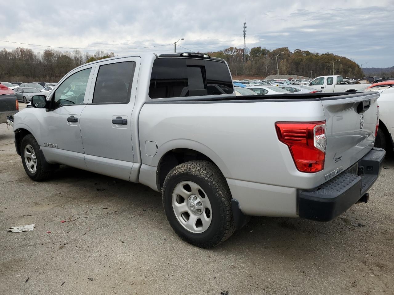 2017 Nissan Titan - Image 2