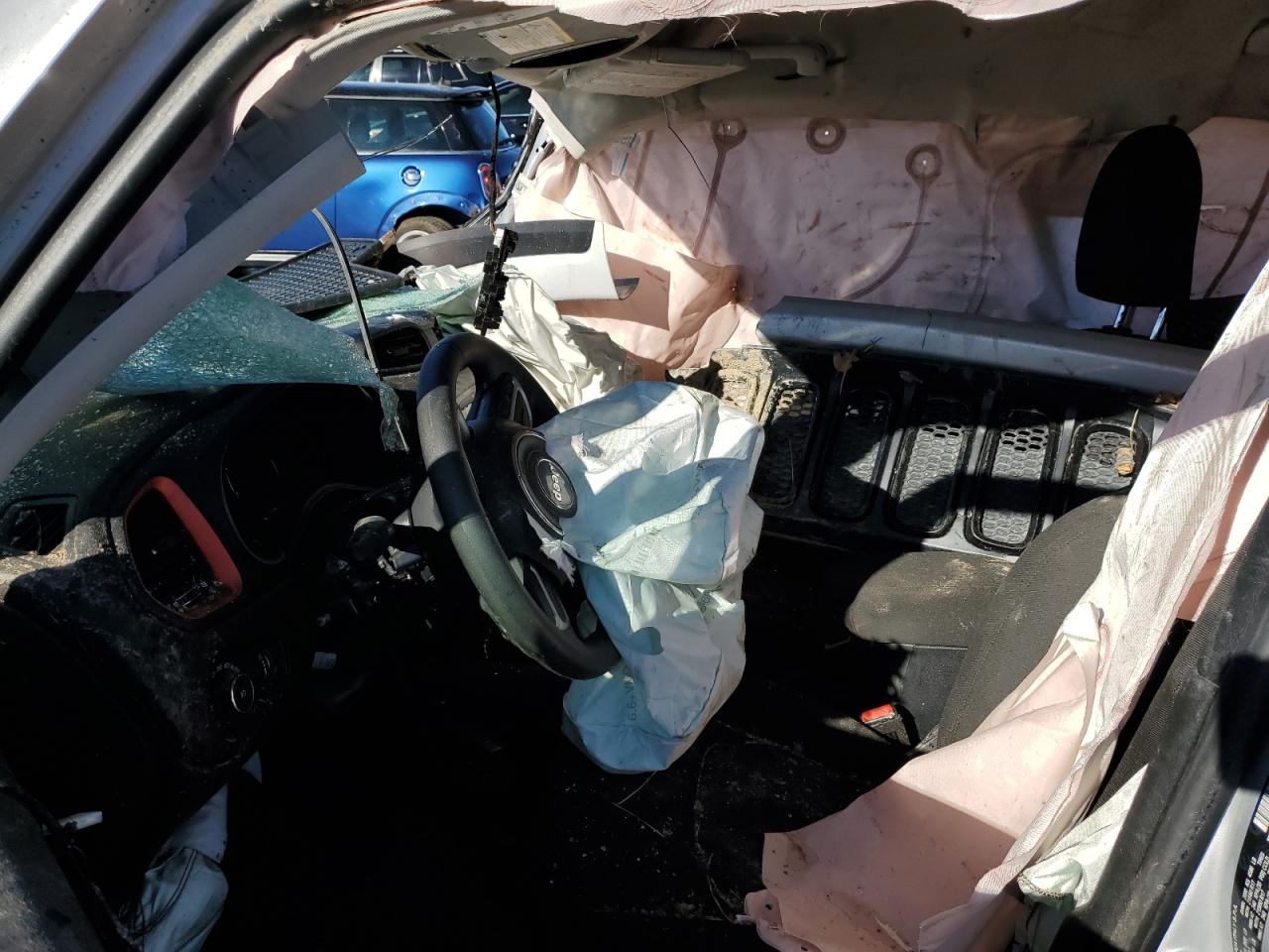 2018 Jeep Renegade - Image 7