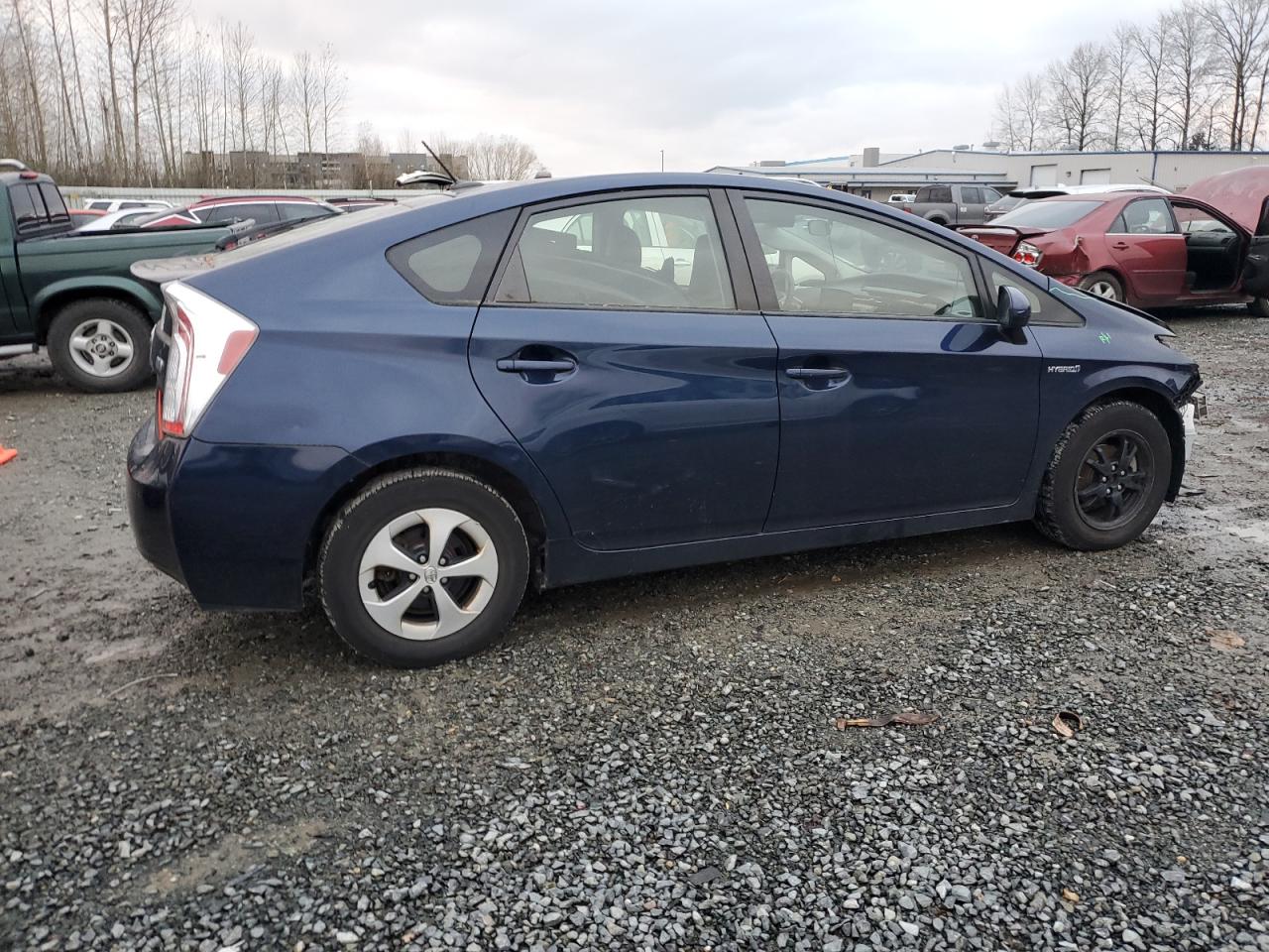 VIN JTDKN3DU6D1679085 2013 TOYOTA PRIUS no.3