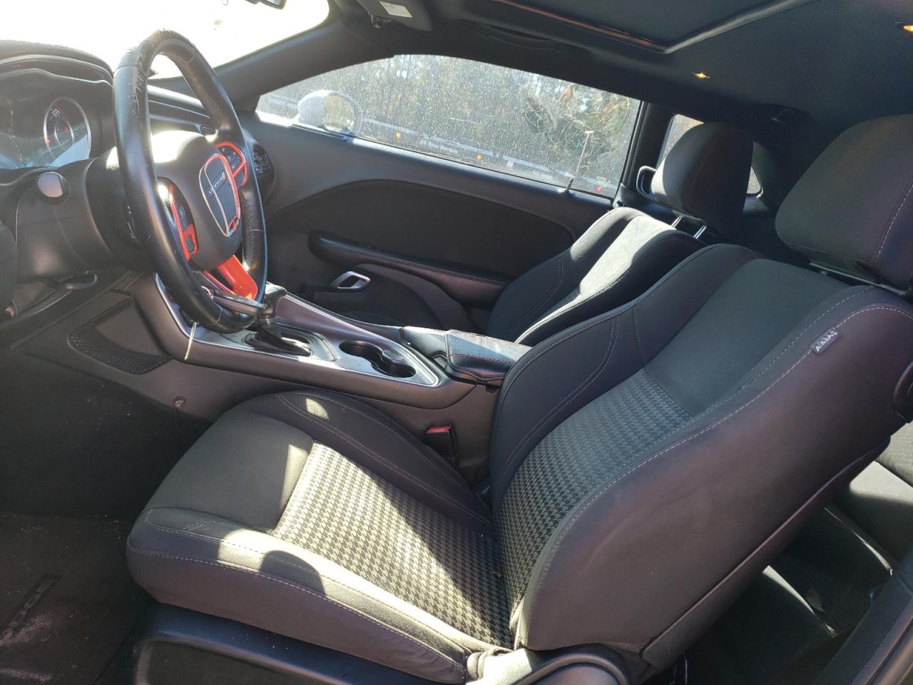 2015 Dodge Challenger - Image 7