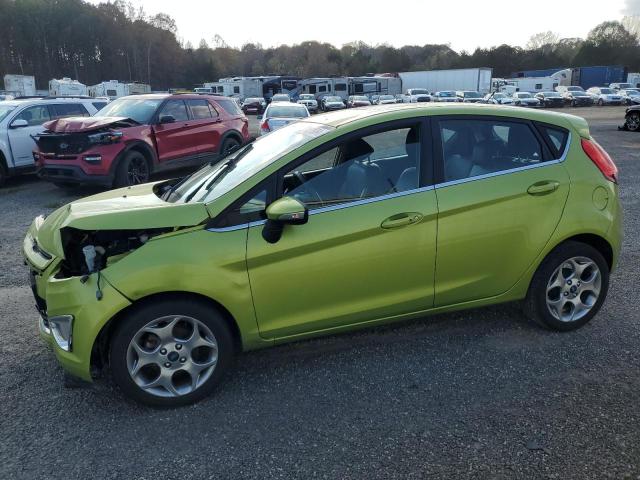  FORD FIESTA 2013 Green