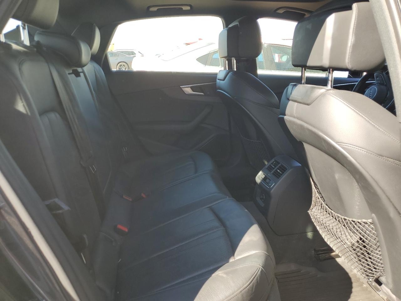 2017 Audi A4 - Image 10
