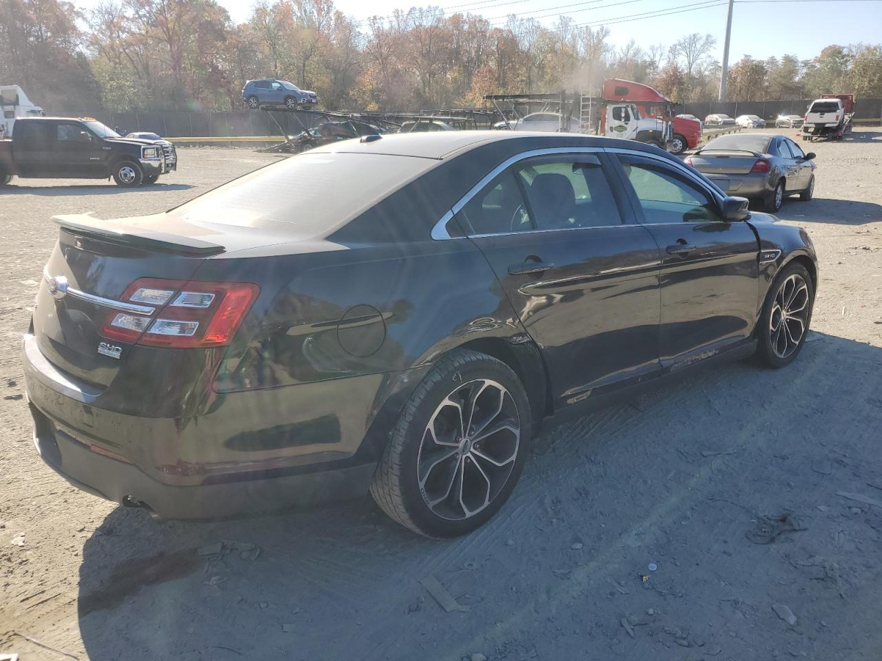 2013 Ford Taurus - Image 3