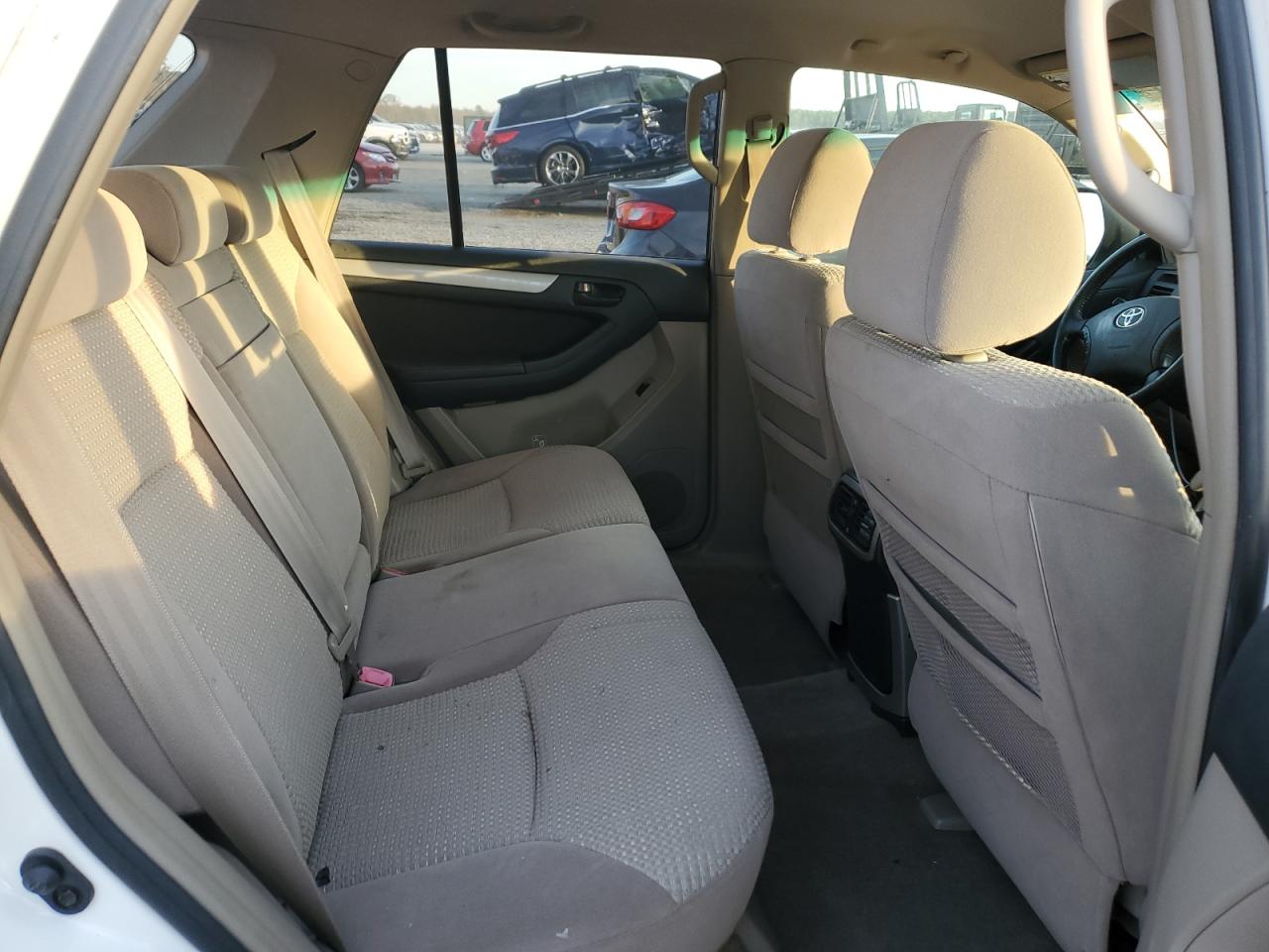 2005 Toyota 4Runner - Image 10