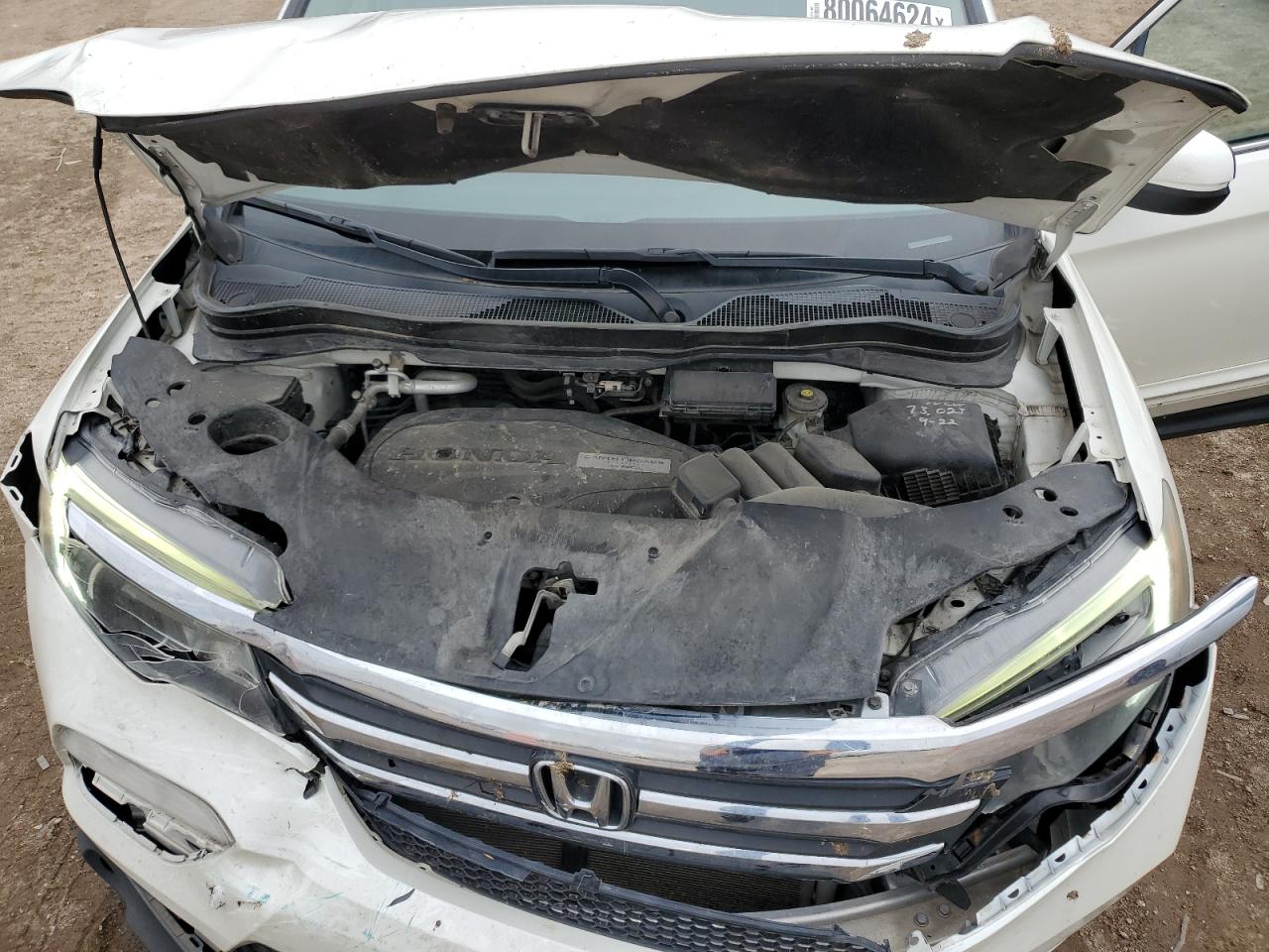 2016 Honda Pilot - Image 12