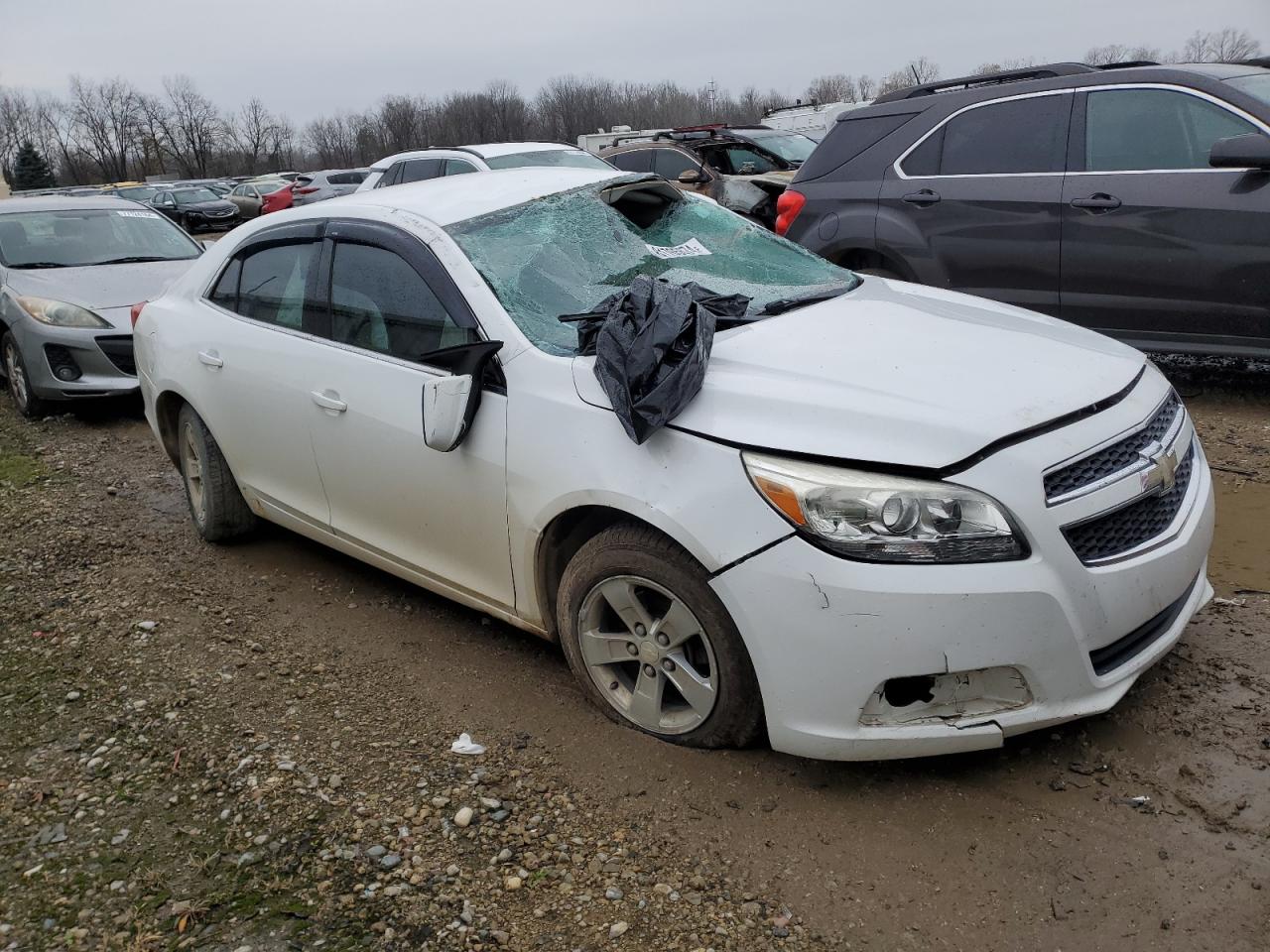 VIN 1G11C5SA9DF144138 2013 CHEVROLET MALIBU no.4