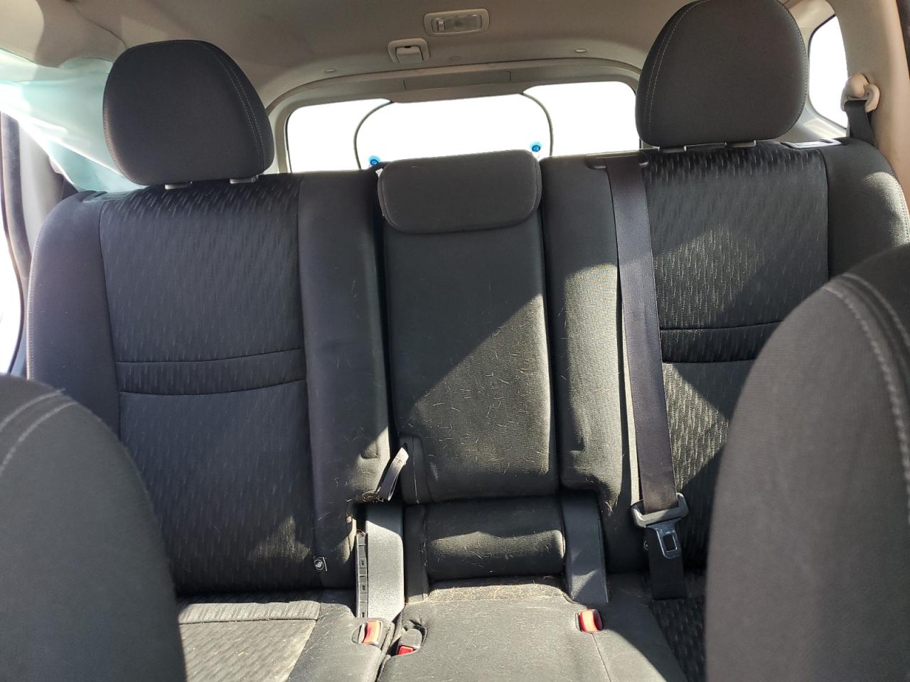 2018 Nissan Rogue - Image 10