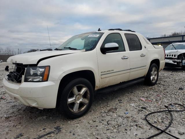  CHEVROLET AVALANCHE 2013 Beige