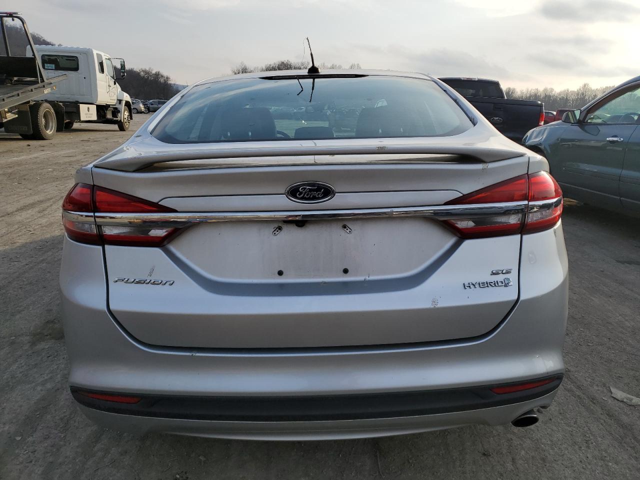 2018 Ford Fusion Se Hybrid VIN: 3FA6P0LU5JR132344 Lot: 81324774