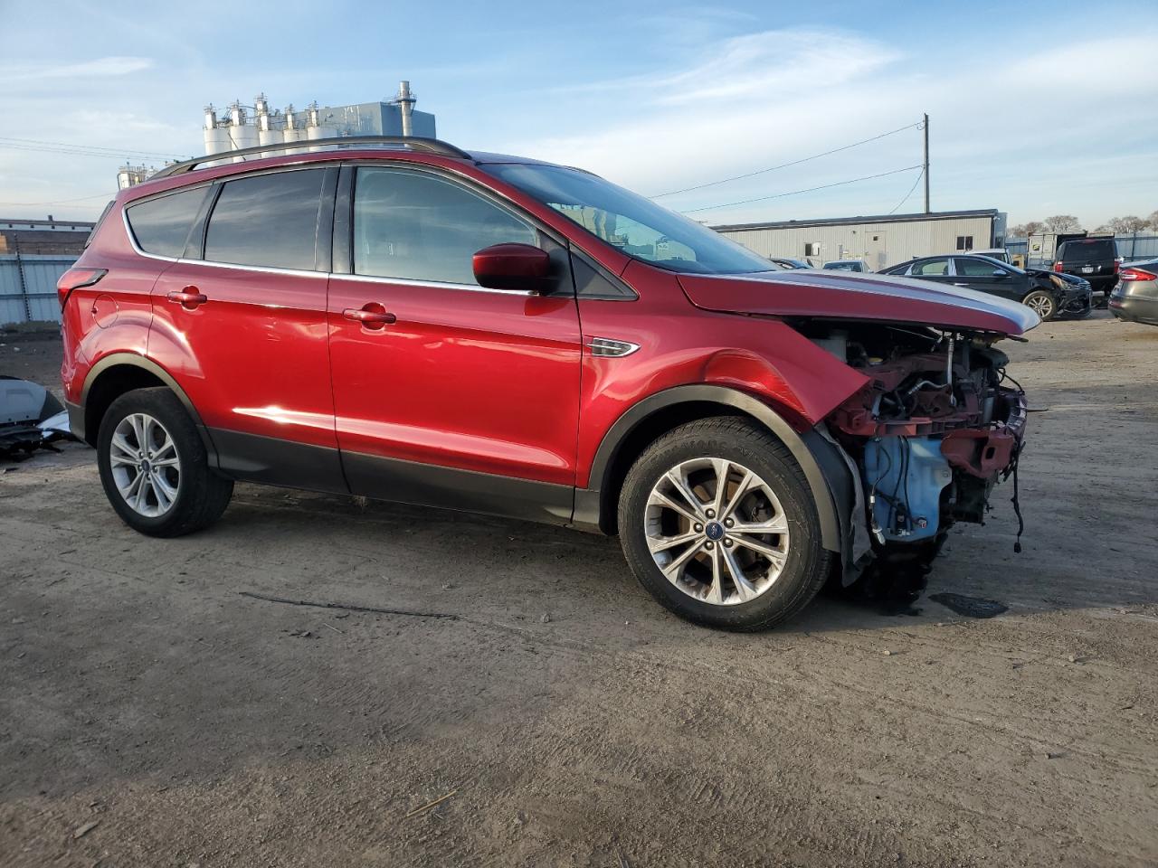 VIN 1FMCU0HD2KUA44906 2019 FORD ESCAPE no.4