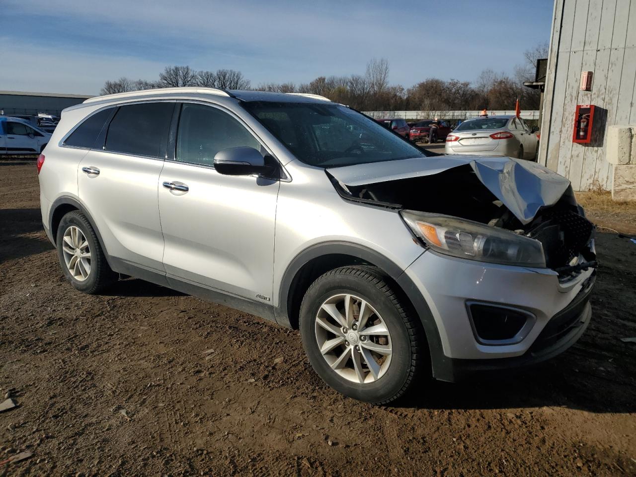 VIN 5XYPGDA34GG001831 2016 KIA SORENTO no.4