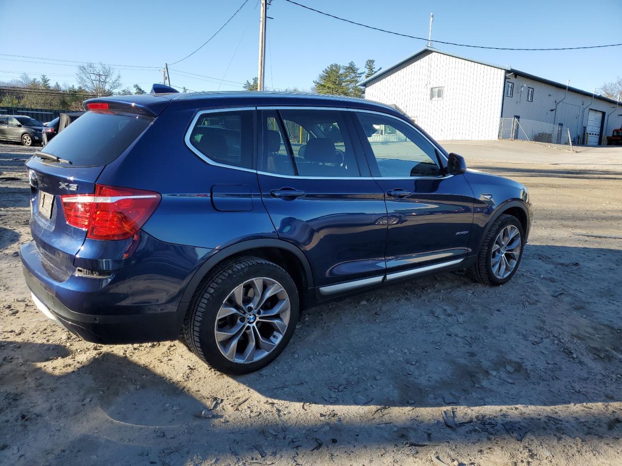 VIN 5UXWX9C3XH0W72013 2017 BMW X3 no.3